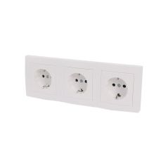 BASE ENCHUFE TRIPLE EMPOTRABLE  BLANCO CJ36